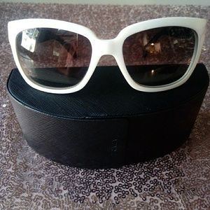 ✨Prada Sunglasses 🕶️